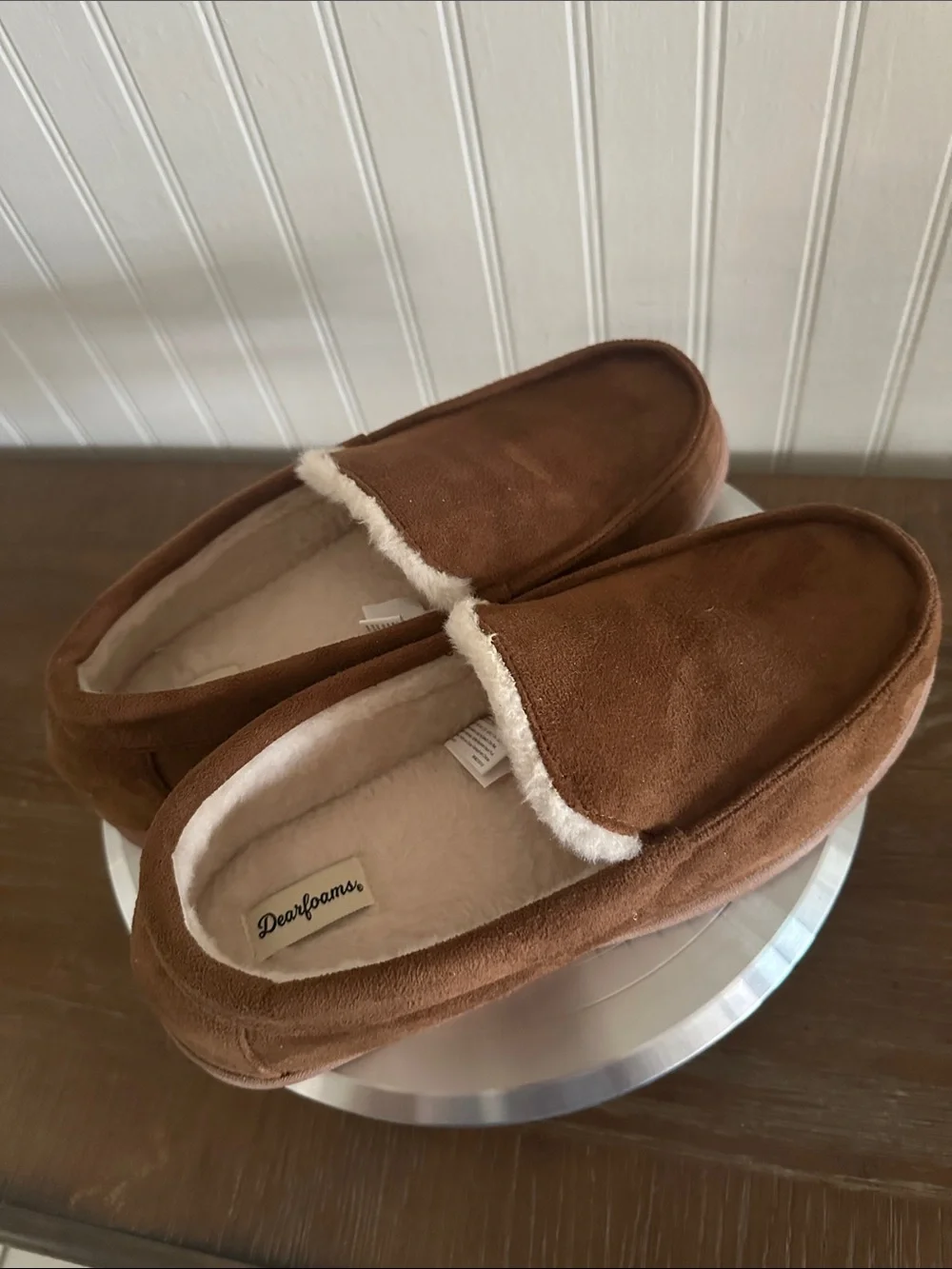 dearfoams Brown Faux-Suede Men's Slip-On Slippers Like New sz M